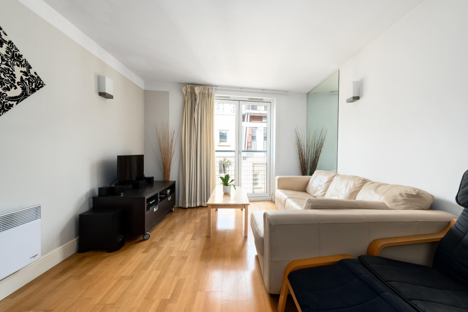 Plumbers Row, Aldgate, E1 