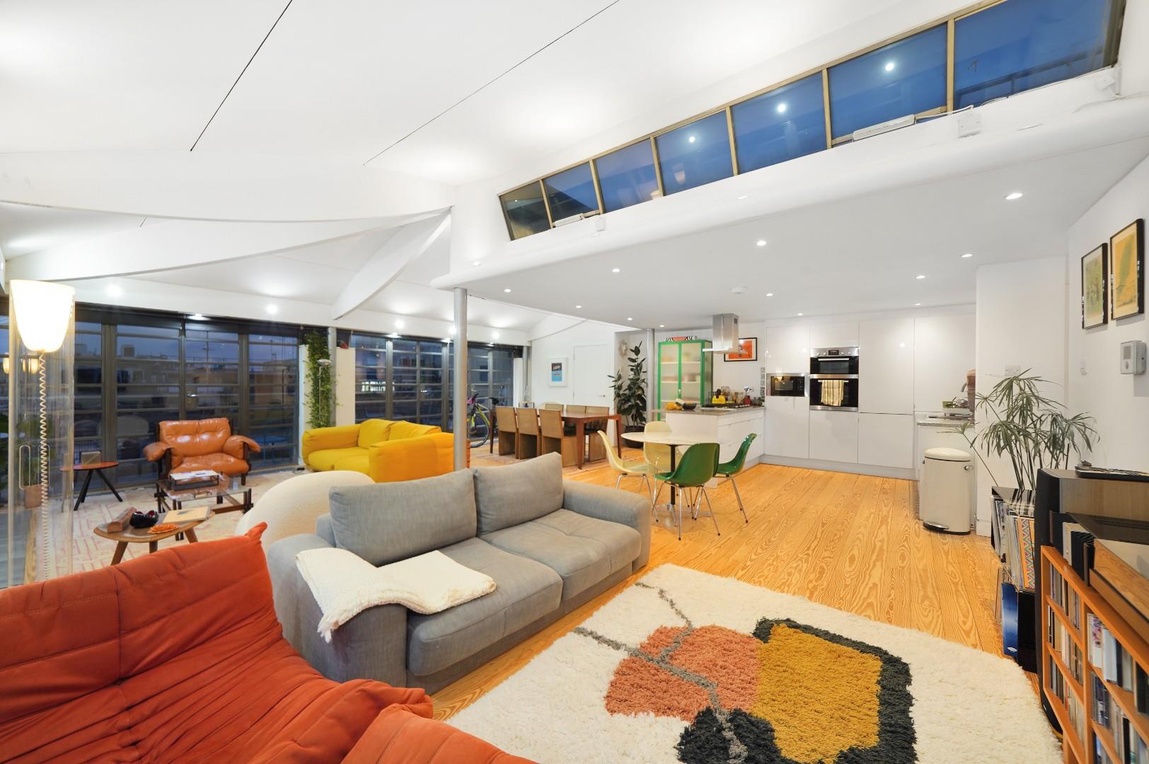 Great Sutton Street, Clerkenwell, EC1V 