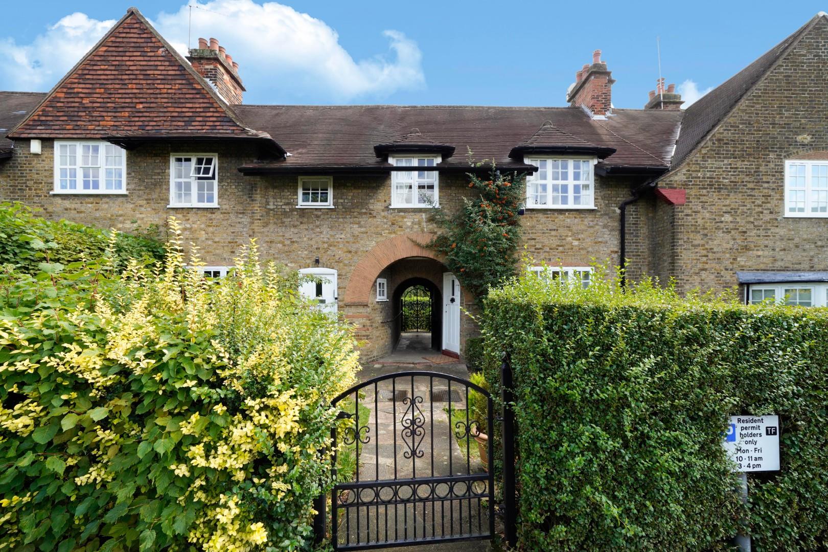 Asmuns Place, Hampstead Garden Suburb, NW11 