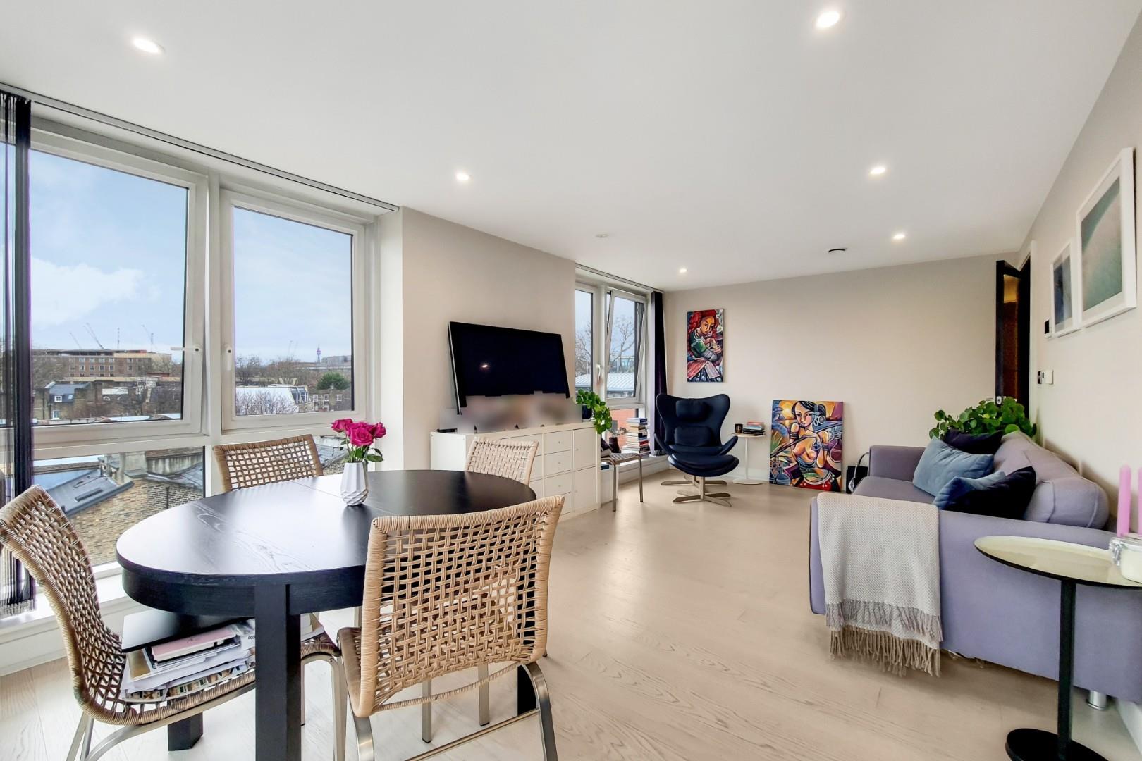 Goswell Road, Angel, EC1V 