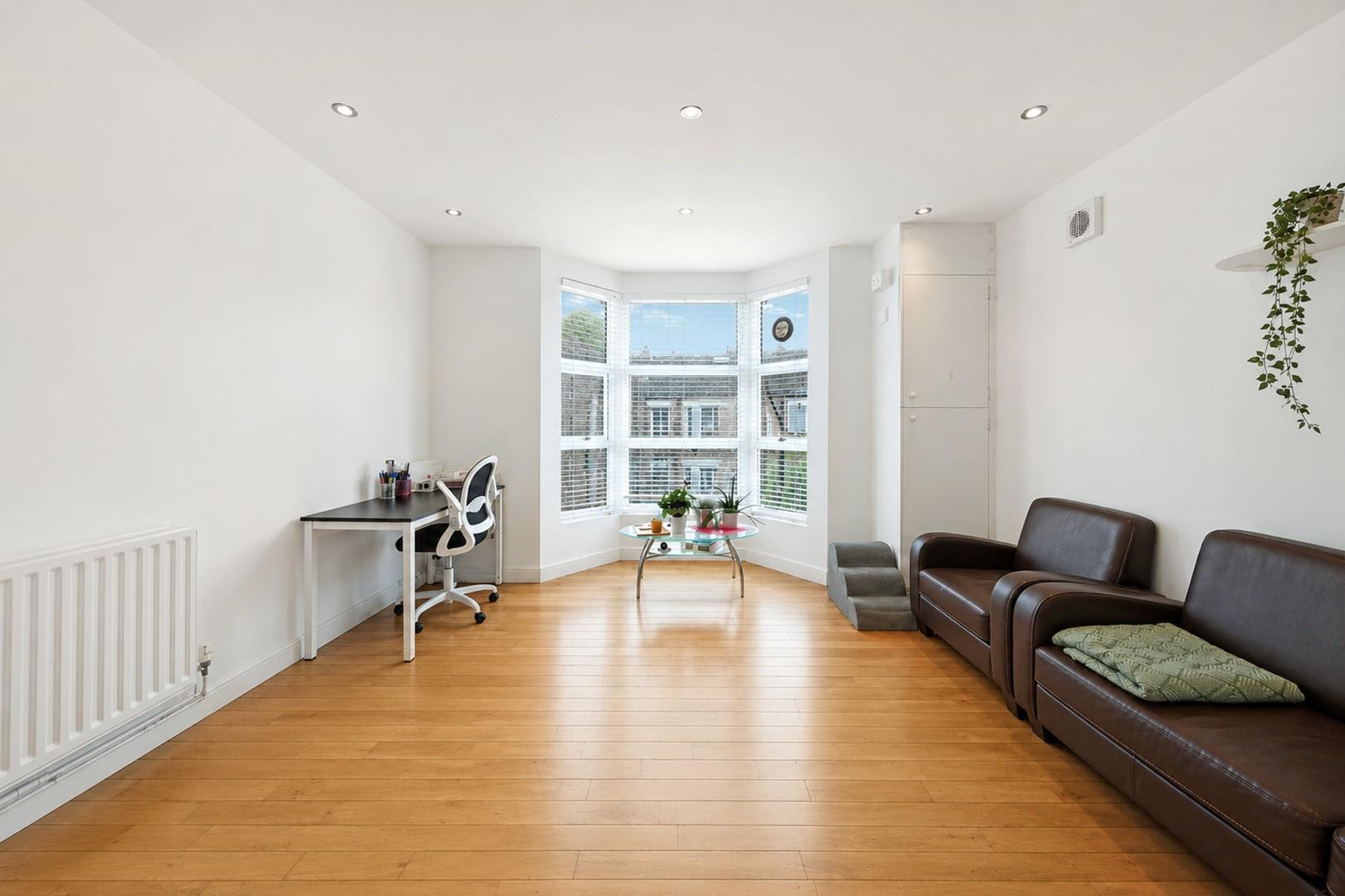 Thornfield Road, Shepherds Bush, W12 